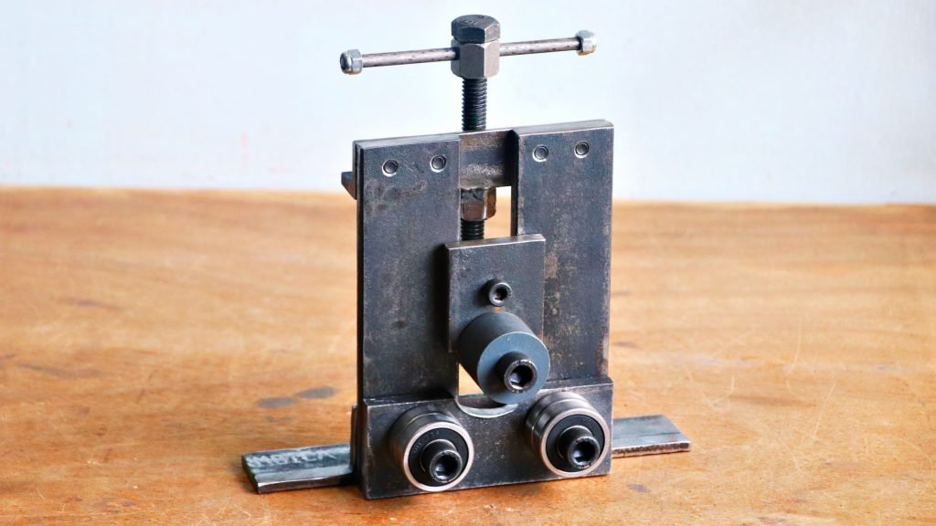 Sheet Metal Bead Roller Plans - DIY Metalworking Equipment Building Plans
